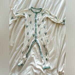 Kyte Baby Bamboo Footless Snap Romper in Eucalyptus